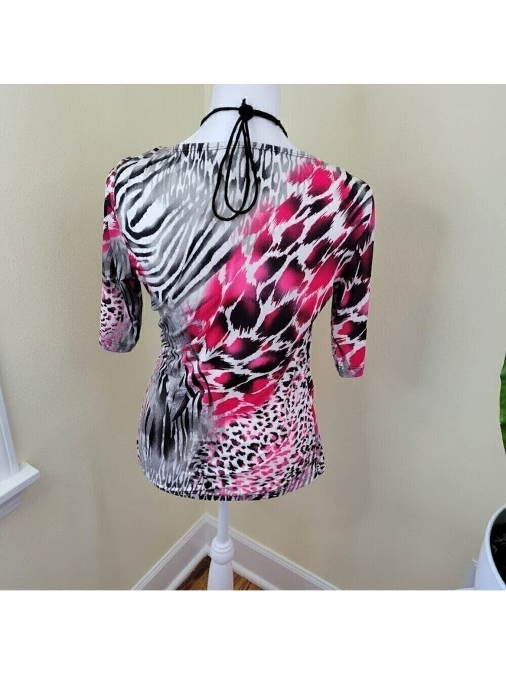 Conrad C Collection Short Sleeve Halter Insert Top Multicolor Animal Print M - Picture 5 of 10